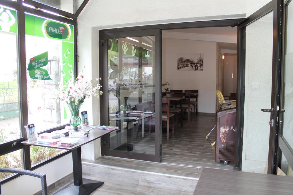 La Hourquie Cafe Hotel Morlaas Ngoại thất bức ảnh